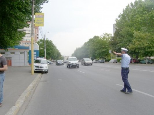 Acţiune a poliţiştilor rutieri, soldată cu 30 de permise reţinute